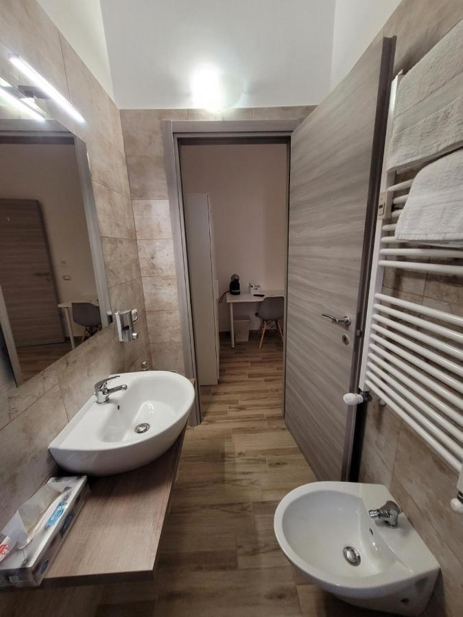 רומא Tiber Rooms Testaccio מראה חיצוני תמונה