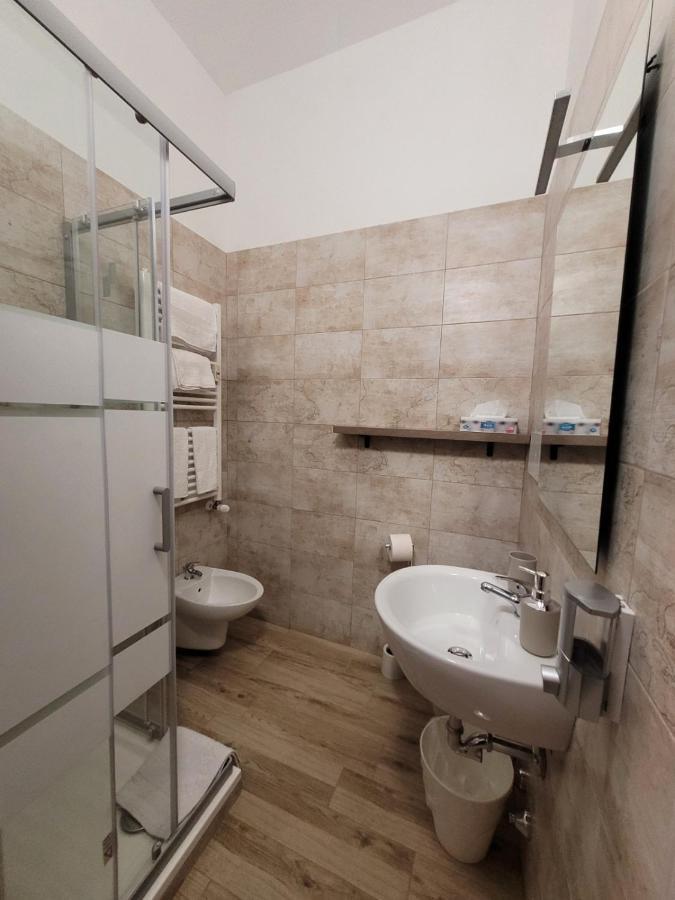 רומא Tiber Rooms Testaccio מראה חיצוני תמונה